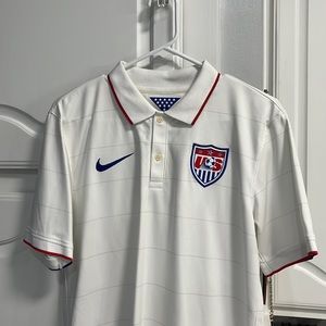 2014 USNMT soccer team jersey.